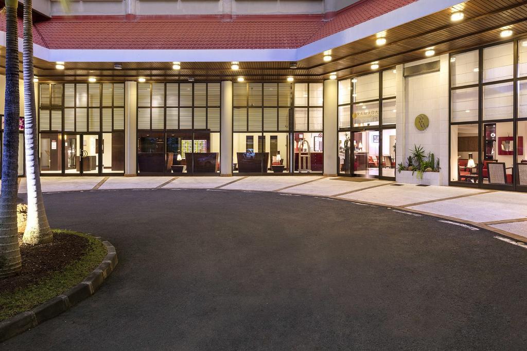 Ramada Hotel & Suites By Wyndham Нумеа Екстер'єр фото